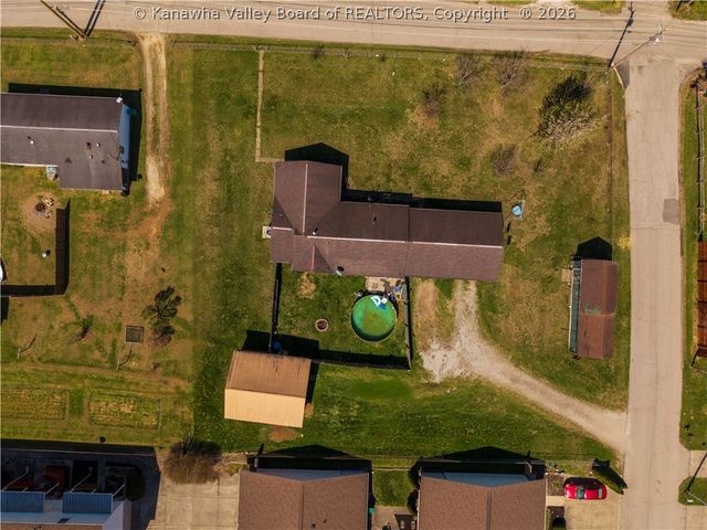 3135 Virginia Avenue, Hurricane, WV 25526