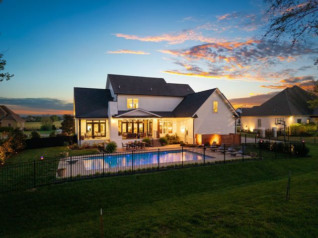 412 Old Orchard Dr, Lascassas, TN 37085