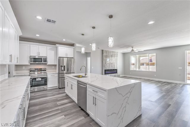 4641 Castlewood, Pahrump, NV 89061