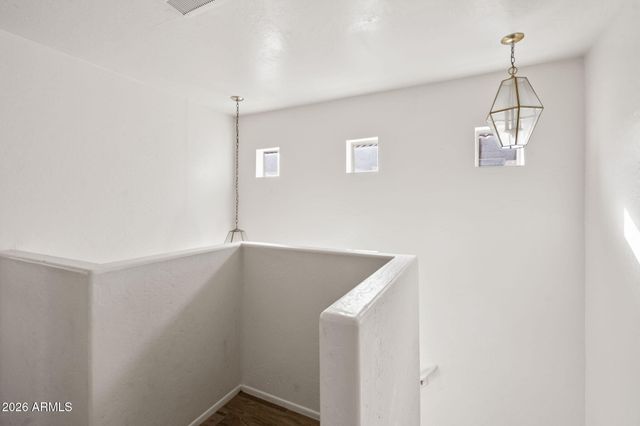 1332 E DUNBAR Drive, Phoenix, AZ 85042