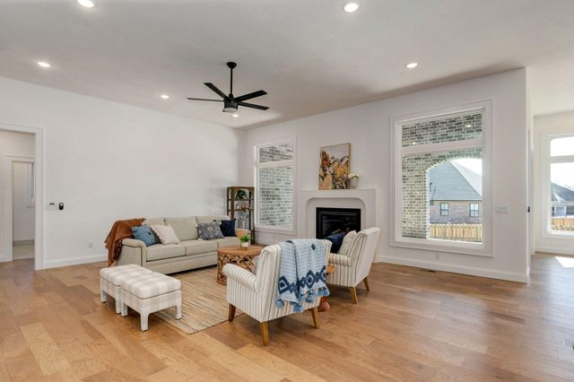 2079 N Silver Charm Avenue, Springfield, MO 65802