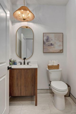 2079 N Silver Charm Avenue, Springfield, MO 65802