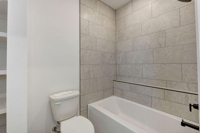 2079 N Silver Charm Avenue, Springfield, MO 65802