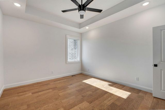 2079 N Silver Charm Avenue, Springfield, MO 65802