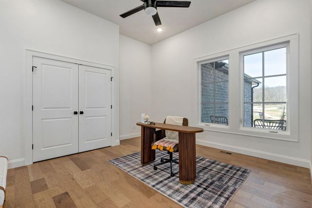 2079 N Silver Charm Avenue, Springfield, MO 65802