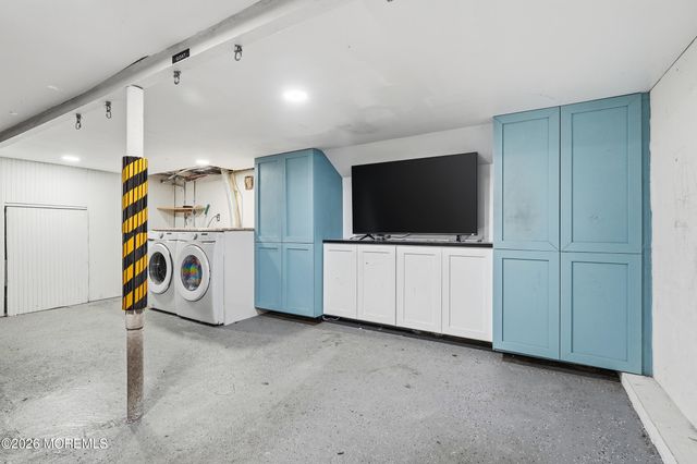 644 Ocean Avenue, Beachwood, NJ 08722