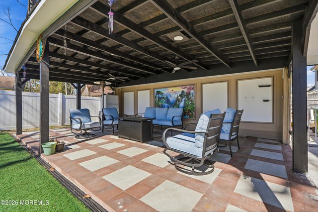 644 Ocean Avenue, Beachwood, NJ 08722