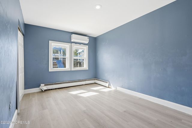 644 Ocean Avenue, Beachwood, NJ 08722