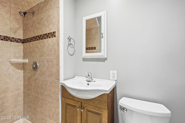 644 Ocean Avenue, Beachwood, NJ 08722