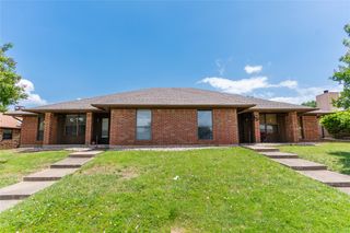 1638 Brown Trail, Hurst, TX 76054