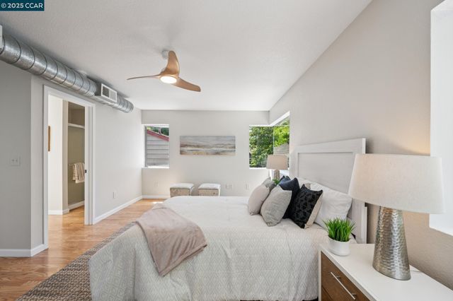 1017 45Th St, Emeryville, CA 94608