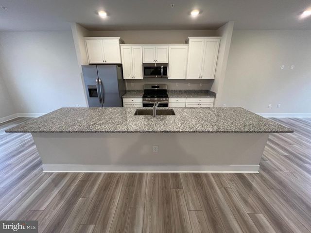 7232 CONTEE RD, Laurel, MD 20707