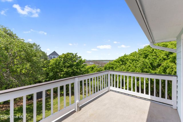 223 Oyster Lane, N Topsail Beach, NC 28460