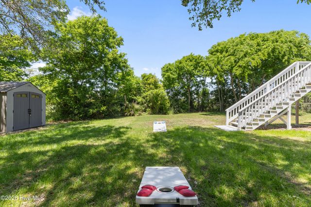 223 Oyster Lane, N Topsail Beach, NC 28460