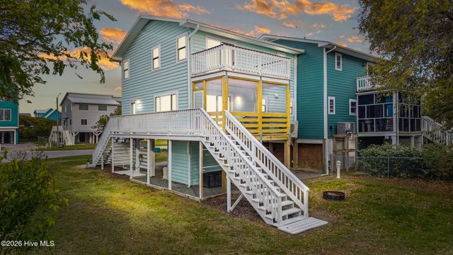 223 Oyster Lane, N Topsail Beach, NC 28460