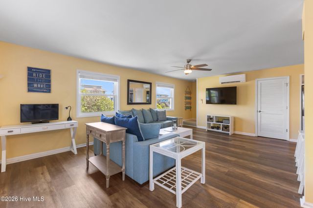 223 Oyster Lane, N Topsail Beach, NC 28460
