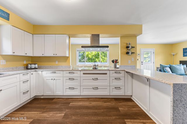 223 Oyster Lane, N Topsail Beach, NC 28460