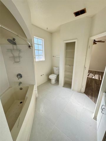 122 VISTA VERDI CIRCLE 228, Lake Mary, FL 32746