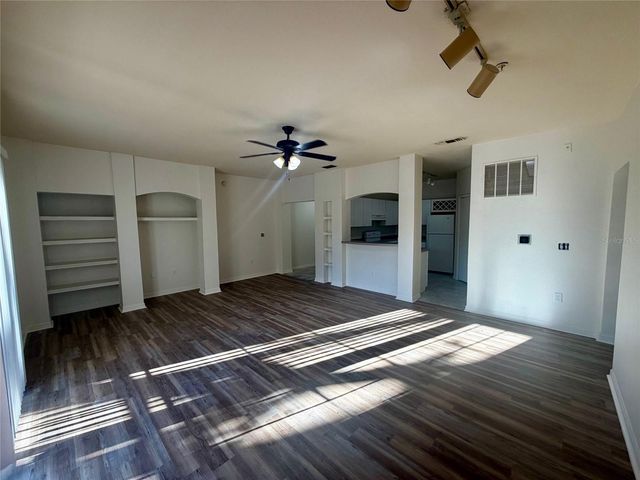 122 VISTA VERDI CIRCLE 228, Lake Mary, FL 32746