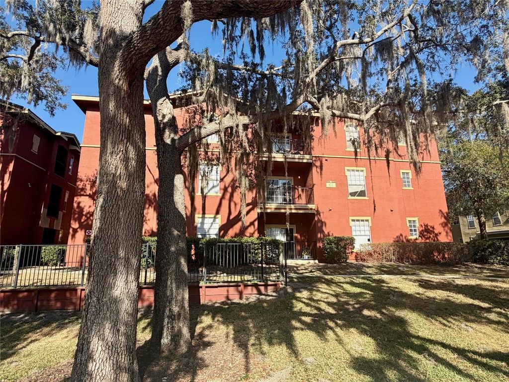 122 VISTA VERDI CIRCLE 228, Lake Mary, FL 32746