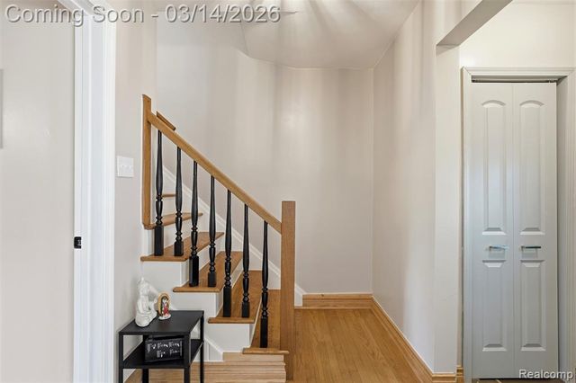 2211 Crooks Road, Royal Oak, MI 48073