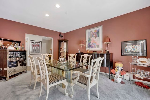 800 Weidner Road 208, Buffalo Grove, IL 60089