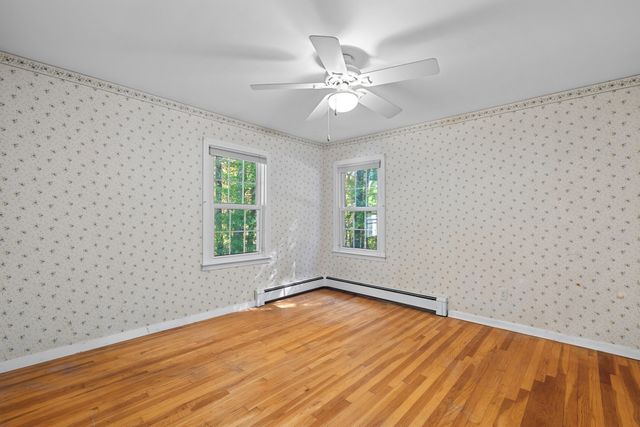 42 Pinebrook Lane, Holden, MA 01520