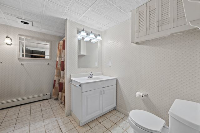 42 Pinebrook Lane, Holden, MA 01520