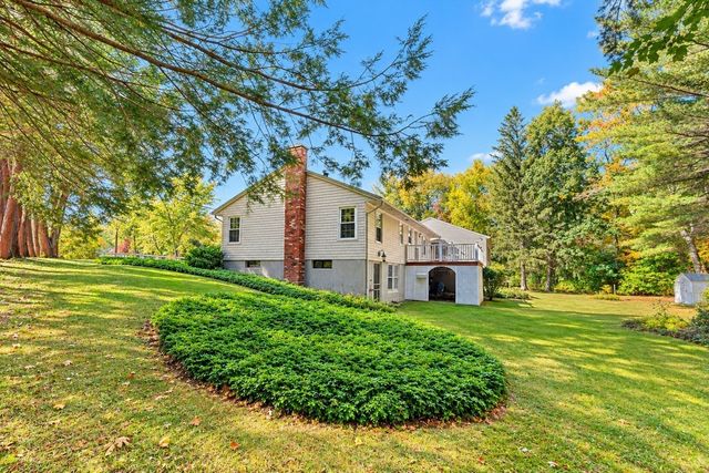42 Pinebrook Lane, Holden, MA 01520