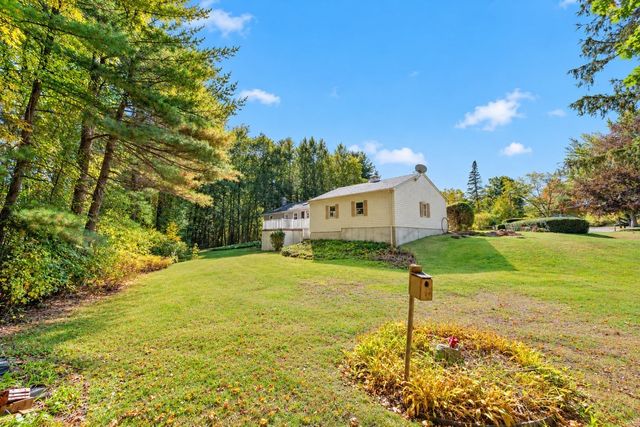 42 Pinebrook Lane, Holden, MA 01520