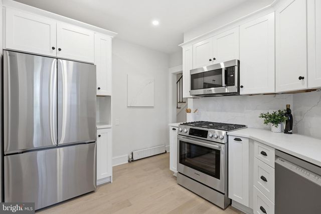 1711 SURREY LN NW, Washington, DC 20007