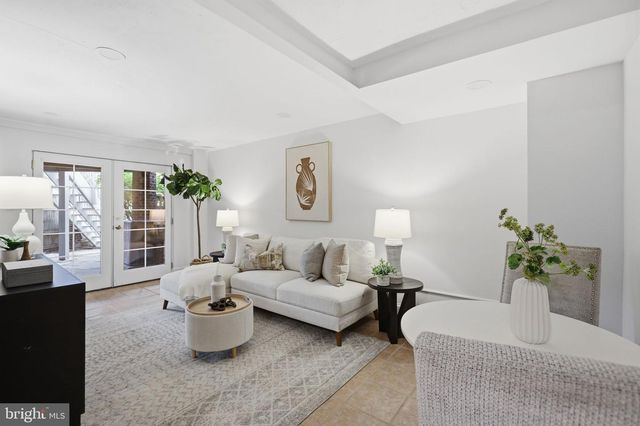1711 SURREY LN NW, Washington, DC 20007