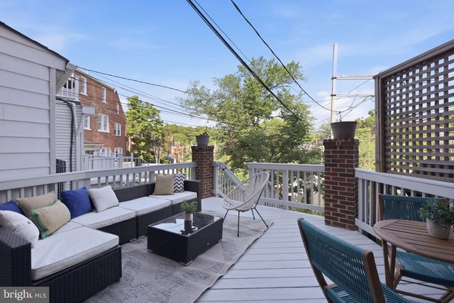 1711 SURREY LN NW, Washington, DC 20007