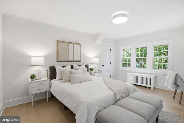 1711 SURREY LN NW, Washington, DC 20007