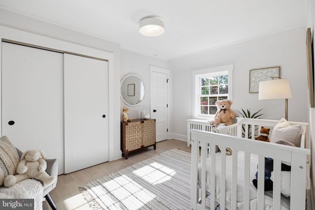 1711 SURREY LN NW, Washington, DC 20007