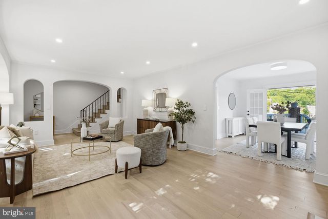 1711 SURREY LN NW, Washington, DC 20007