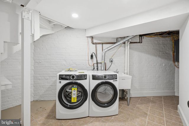 1711 SURREY LN NW, Washington, DC 20007