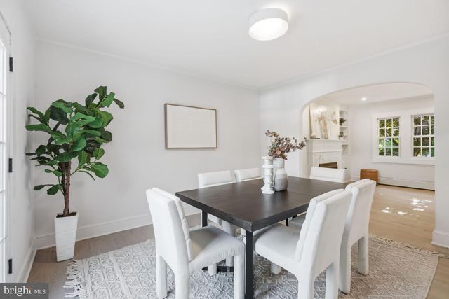 1711 SURREY LN NW, Washington, DC 20007