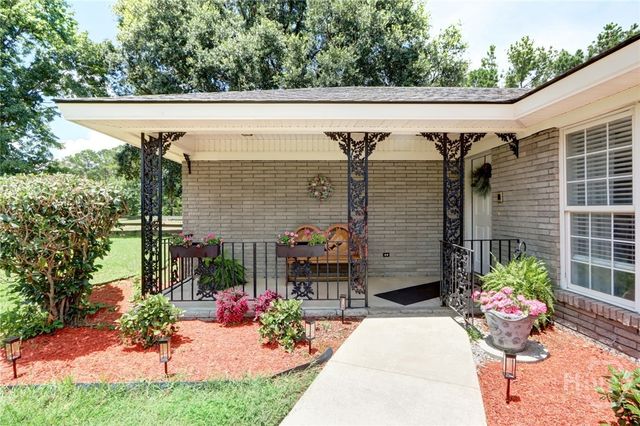 90 Stagecoach Road, Bloomingdale, GA 31302