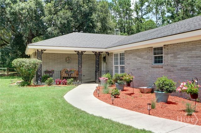 90 Stagecoach Road, Bloomingdale, GA 31302