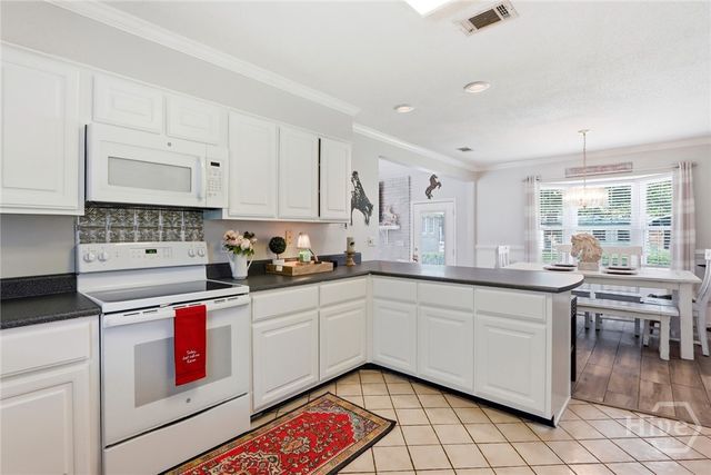 90 Stagecoach Road, Bloomingdale, GA 31302