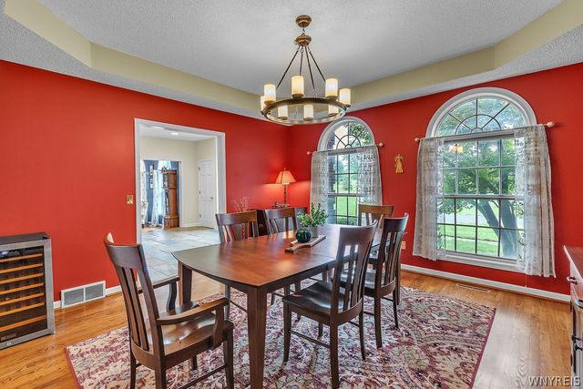 10290 Clarence Center Road, Clarence, NY 14031