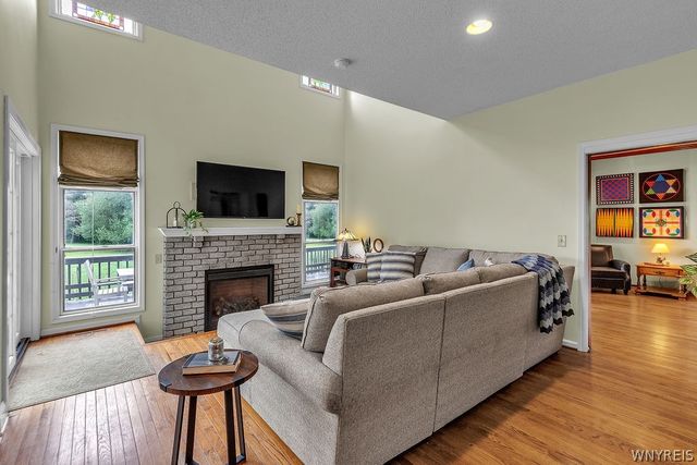 10290 Clarence Center Road, Clarence, NY 14031