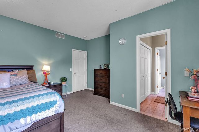 10290 Clarence Center Road, Clarence, NY 14031