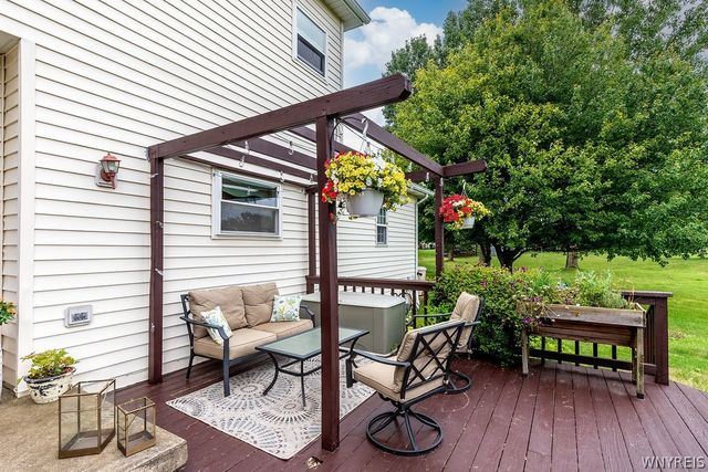 10290 Clarence Center Road, Clarence, NY 14031
