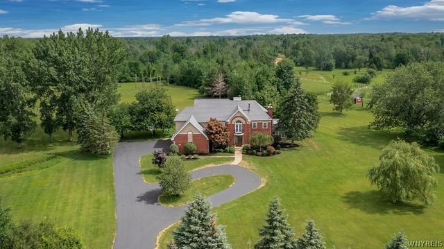 10290 Clarence Center Road, Clarence, NY 14031