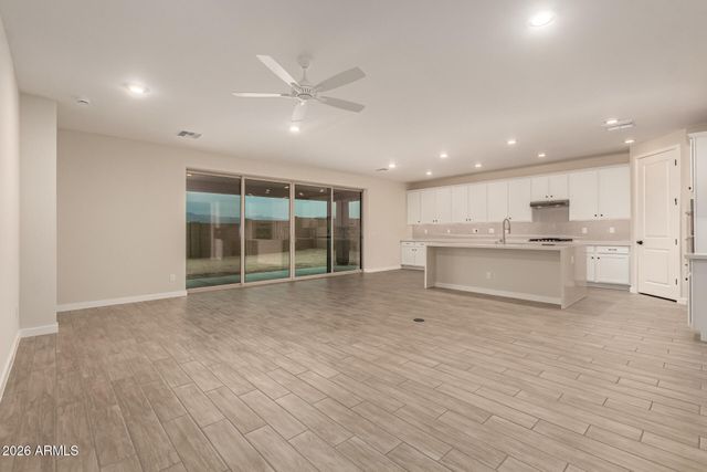 8624 N 176TH Lane, Waddell, AZ 85355