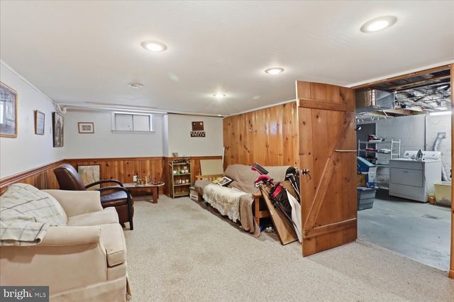 838 HELEN AVE, Lancaster, PA 17601