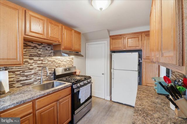 838 HELEN AVE, Lancaster, PA 17601