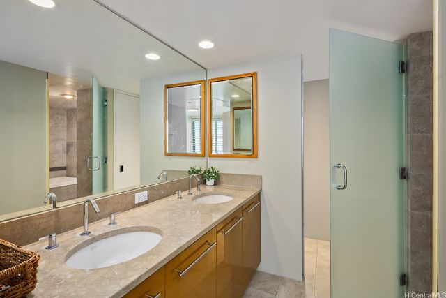 1200 Queen Emma Street 1501, Honolulu, HI 96813